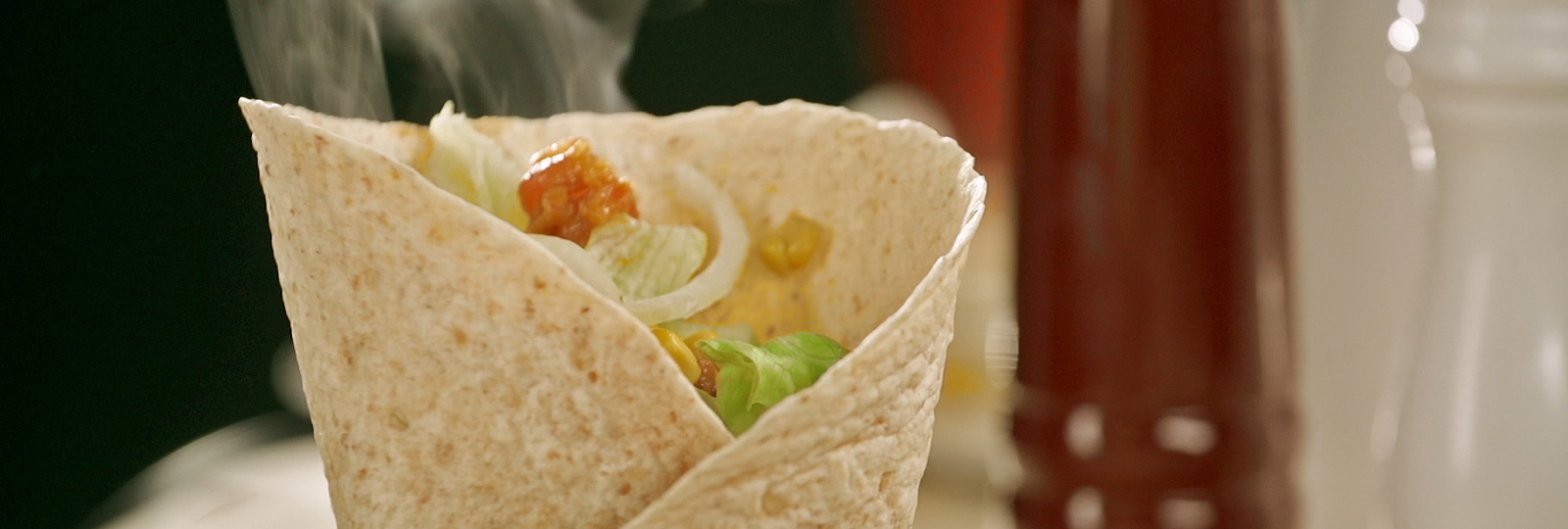 Wrap au poulet grillé et à la sauce barbecue